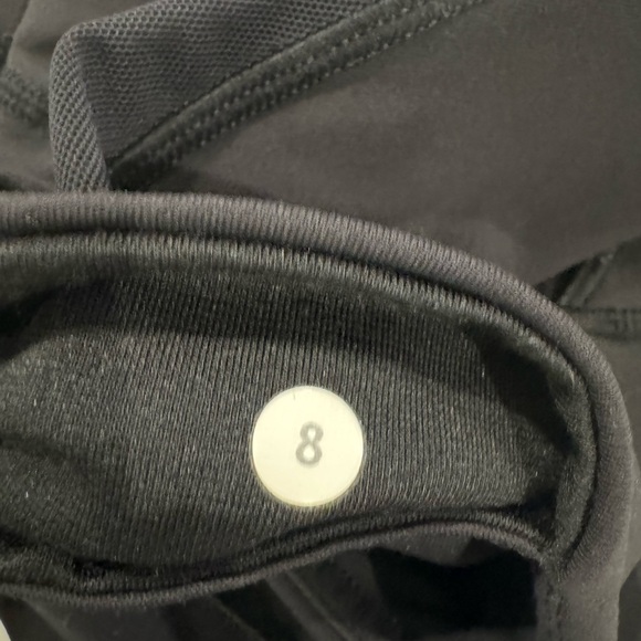 3/$20 Lululemon Women’s capri length leggings mesh panels 8 activewear athletic - Picture 6 of 6